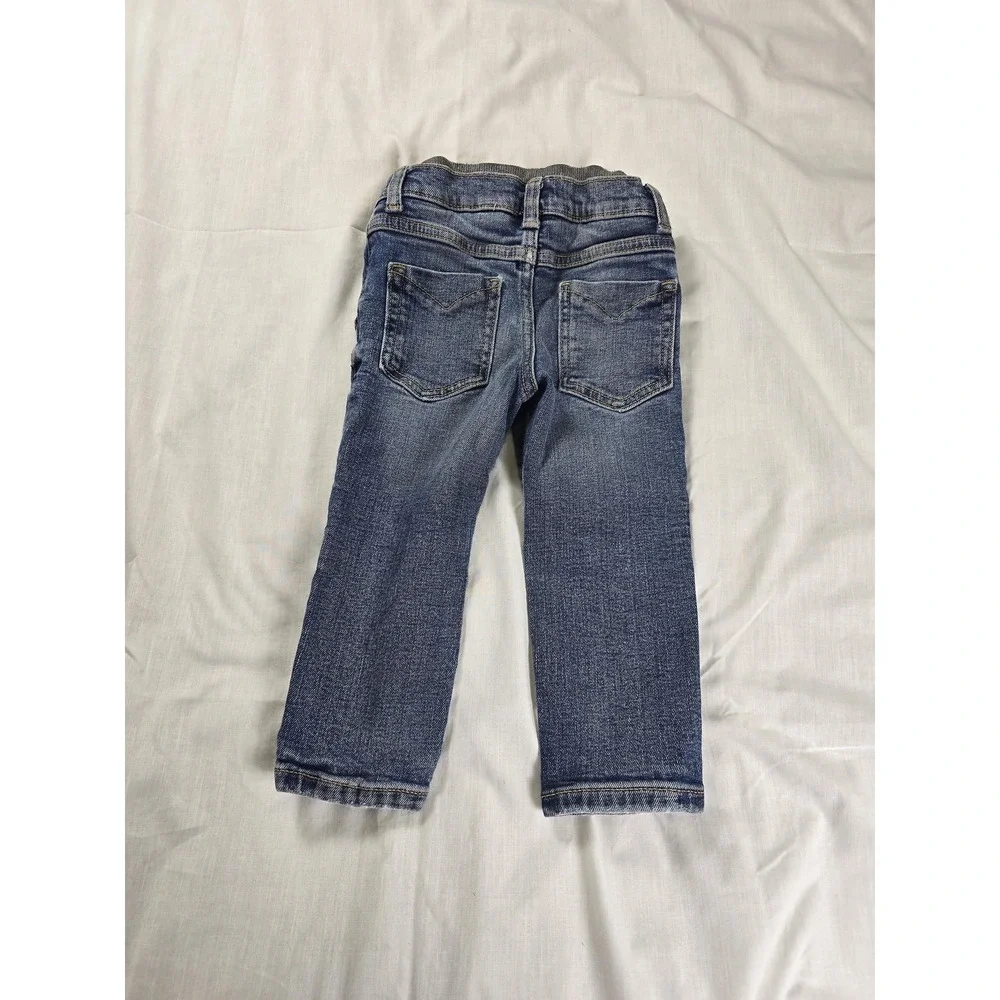Genuine Kids OshKosh Jeans Toddler 2T Blue Skinny Fit Denim Patch Pull On‎